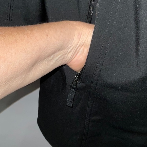 💲Eddie Bauer Coat, Size Unkown - Picture 5 of 13